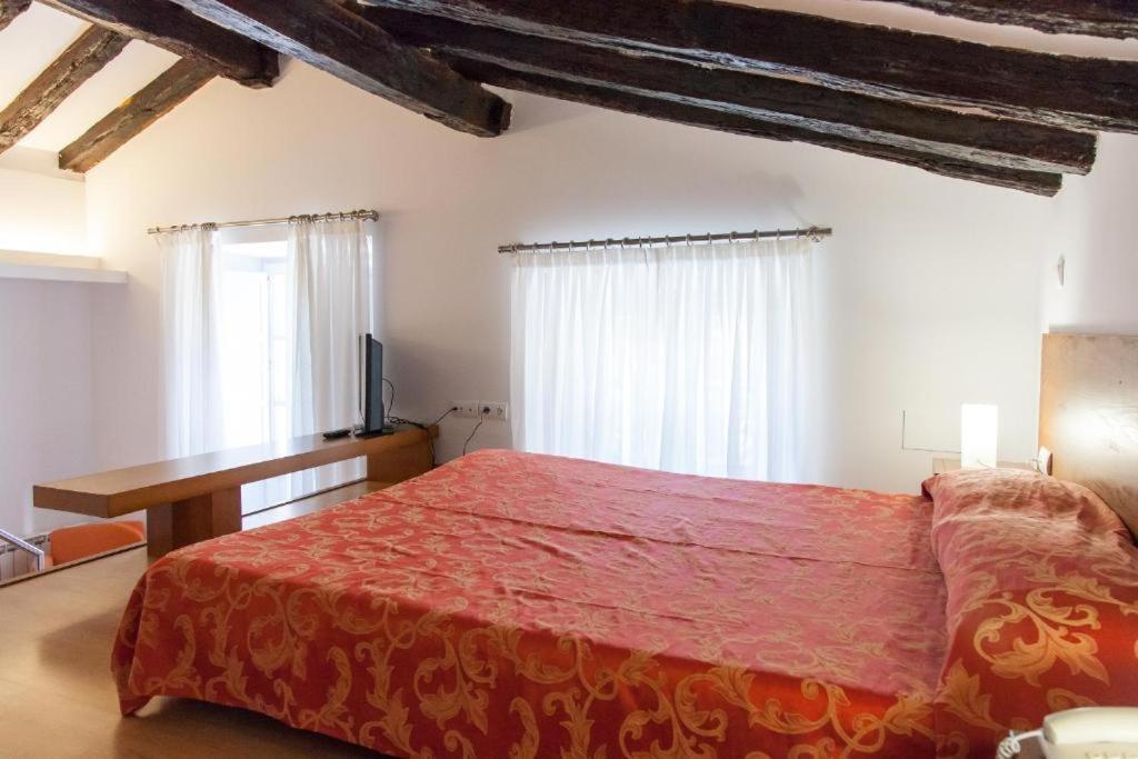 Liérganes Gastro Hotel La Giraldilla חדר תמונה