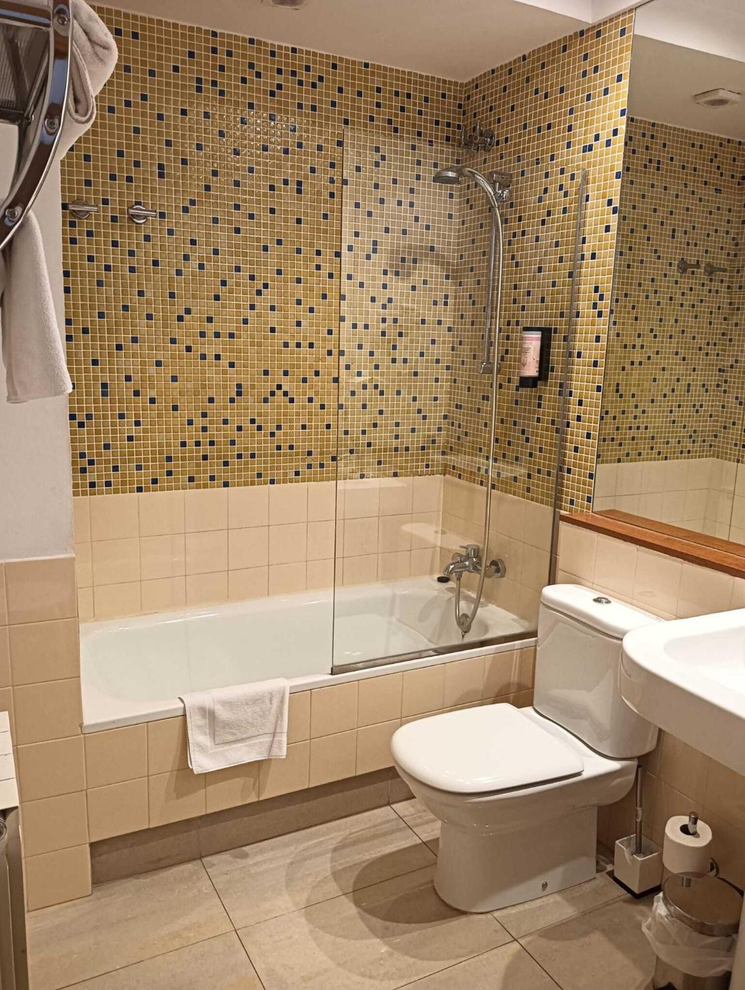 Liérganes Gastro Hotel La Giraldilla חדר תמונה